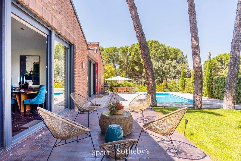 Foto ca51747f-933b-40eb-a476-782d6168d98d. Casa amb calefacció aparcament piscina a Valdepastores-Las Encinas Boadilla del Monte