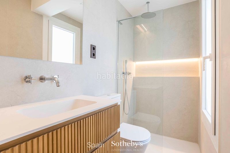 Foto a4aad79d-3804-4b7f-a33c-d2ed7fe7c9d4. Apartament amb calefacció a Universidad-Malasaña Madrid