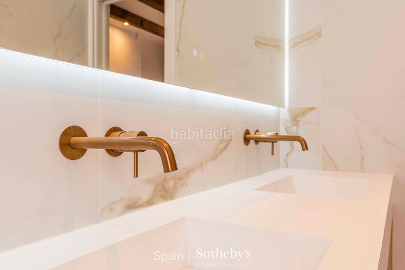 Foto ad5fefe9-60ce-49e7-8837-26e0631bf643. Apartament amb calefacció a Universidad-Malasaña Madrid