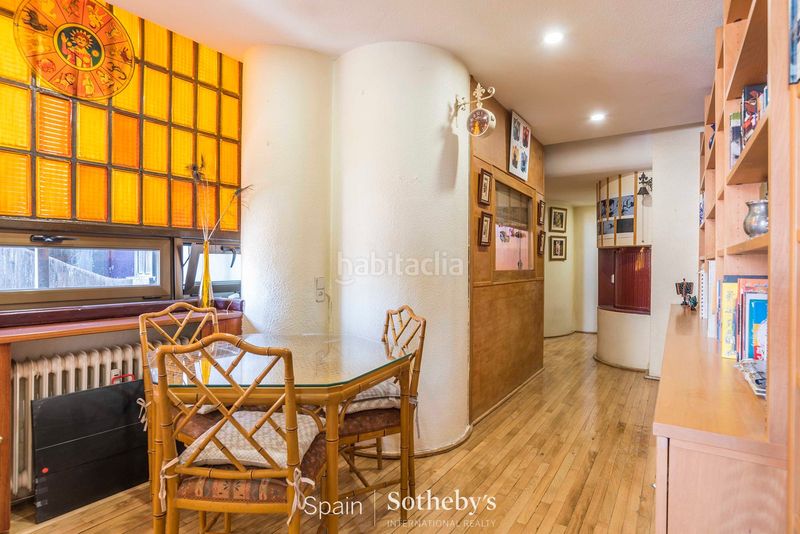 Foto 9c636ab8-7e32-4a1b-8cdc-2f1d3925830b. Apartament amb calefacció piscina a Prosperidad Madrid