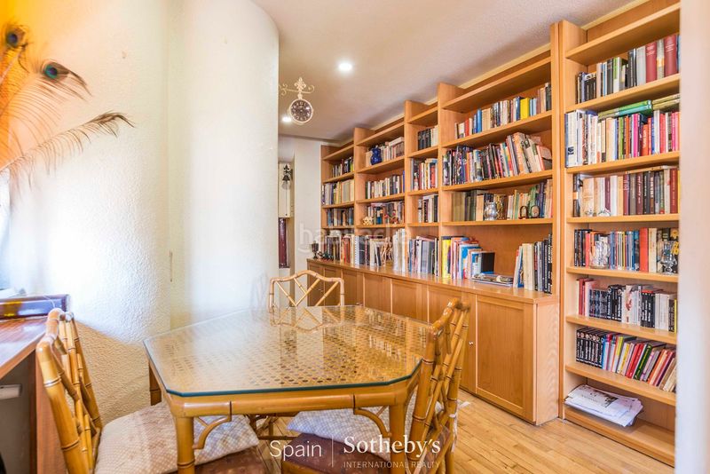 Foto f107ccb3-be47-4f12-8809-fe09420f2dea. Apartament amb calefacció piscina a Prosperidad Madrid