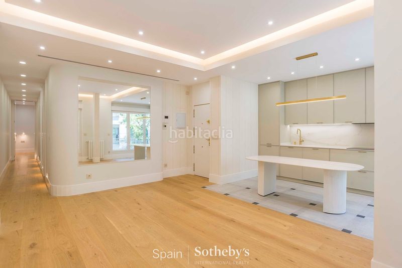 Foto 8c4a8d64-92d2-432f-8154-57aea8f8e69b. Apartament amb calefacció a Ríos Rosas-Nuevos Ministerios Madrid