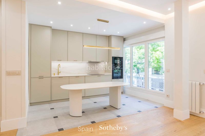Foto d0026a45-1e08-423c-bfea-8d2874e4ed8f. Apartament amb calefacció a Ríos Rosas-Nuevos Ministerios Madrid