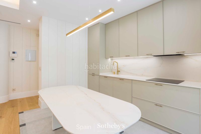 Foto f1ceaa5f-5385-4e52-ab2c-24e4c971c1e6. Apartament amb calefacció a Ríos Rosas-Nuevos Ministerios Madrid