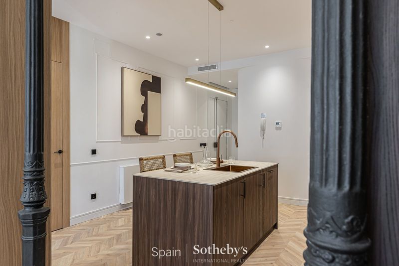 Foto 99e1aedc-5c0b-4835-aeb5-e9f3e2f76a96. Apartament amb calefacció aparcament a Justicia-Chueca Madrid