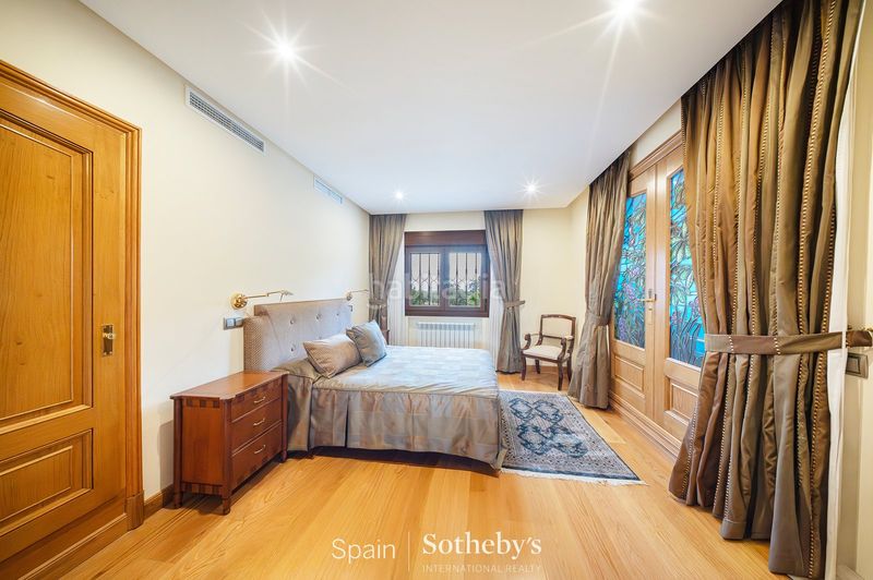 Foto a779e46d-c593-40c3-8d9e-924d463d2d02. Lloguer casa amb calefacció aparcament piscina a Madrid