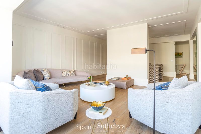 Foto 1a3086d9-8e2e-4004-b3a9-76dbba3d4d7a. Apartament amb calefacció a Almagro Madrid
