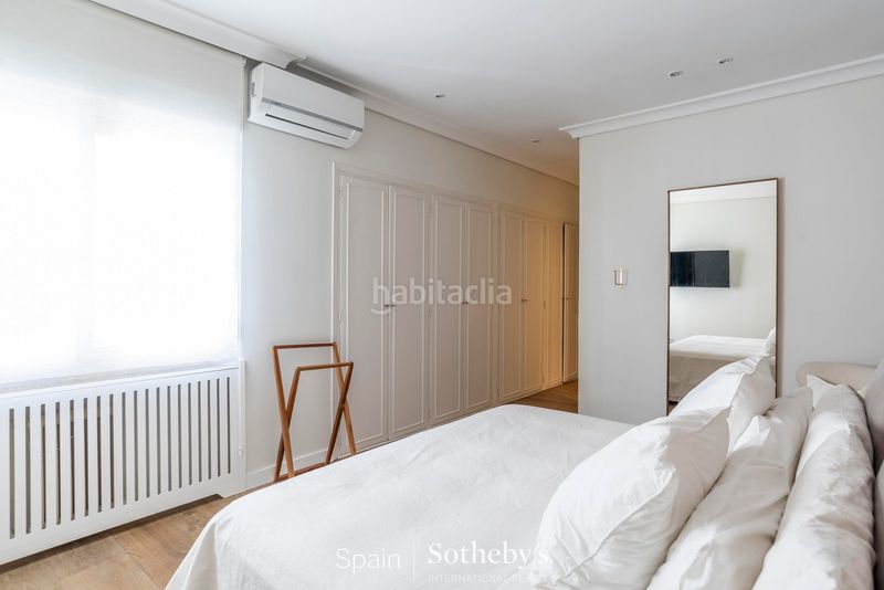 Foto 78f1fddf-d35e-48ef-9982-7733aeb0597e. Apartament amb calefacció a Almagro Madrid