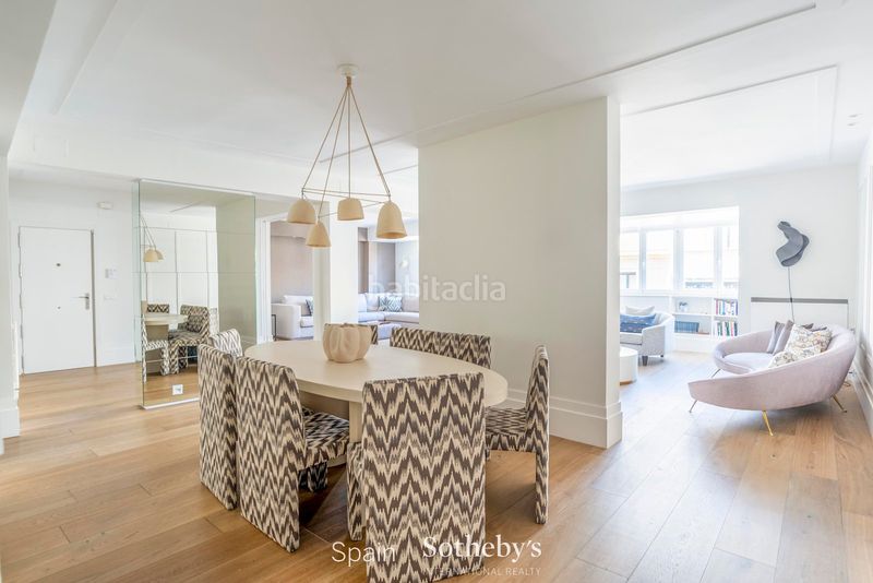 Foto b5b23be8-27fe-4f3b-8bb8-ffead3d86775. Apartament amb calefacció a Almagro Madrid