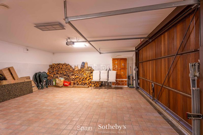 Foto b727fd90-f1af-4c7c-86ea-d00f08ce19b6. Casa amb calefacció aparcament piscina a Conde Orgaz - Piovera Madrid
