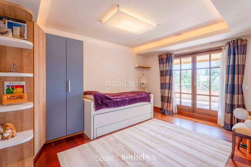 Foto f866e541-0609-4537-9a10-9b3d539b4fa3. Casa amb calefacció aparcament piscina a Conde Orgaz - Piovera Madrid