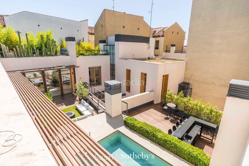 Foto ed6a3027-2399-4805-9310-fe31a2f967eb. Àtic amb calefacció aparcament piscina a Palacio Madrid