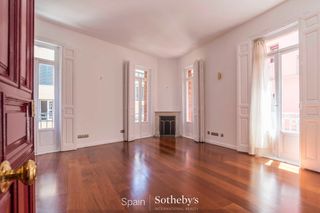 Miete Appartement  Travesía de los señores de luzón. Piso exterior en alquiler en palacio