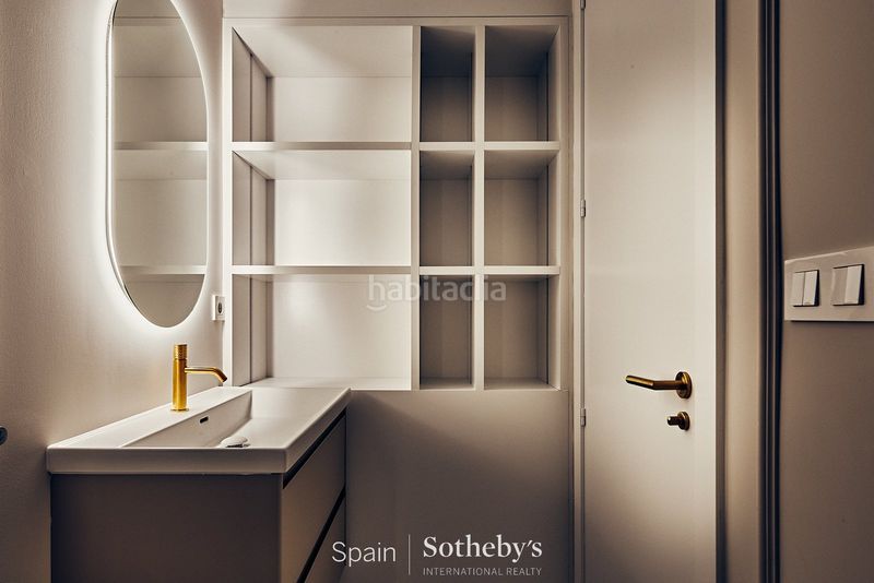 Foto 0bce1c9c-6d76-45a4-ad4f-b4fc253429a3. Apartament amb calefacció aparcament a Trafalgar Madrid