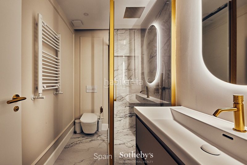 Foto 1aa0eef7-cc4f-4212-baf0-1fee343ef6ab. Apartament amb calefacció aparcament a Trafalgar Madrid