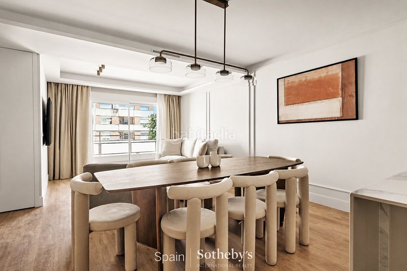 Foto 50801075-0d0c-487a-8590-3b797ef60749. Apartament amb calefacció aparcament a Trafalgar Madrid