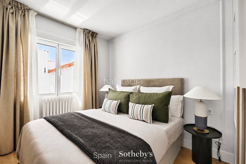 Foto a0fdcd2d-e1b5-49b6-b61d-6548d9770d33. Apartament amb calefacció aparcament a Trafalgar Madrid