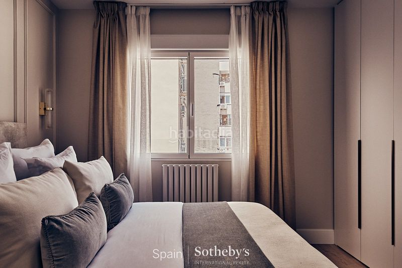 Foto e059e708-5641-42b2-ac07-8a08f68912ae. Apartament amb calefacció aparcament a Trafalgar Madrid