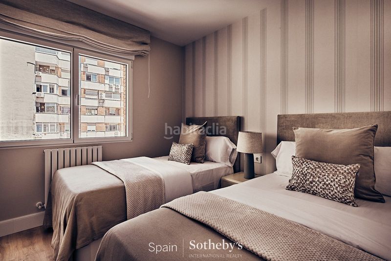 Foto ead8c4e5-1d6d-4a36-a7bb-57aa329ad8ac. Apartament amb calefacció aparcament a Trafalgar Madrid