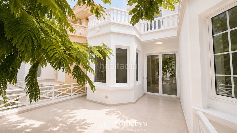 Foto 344966fb-1a62-4fa5-8463-f6c0d23b0cea. Casa amb piscina a Playa de Fañabé Adeje