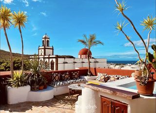 Casa aparellada en Calle le�n y castillo 4. Una casa con alma y vistas al atl�ntico