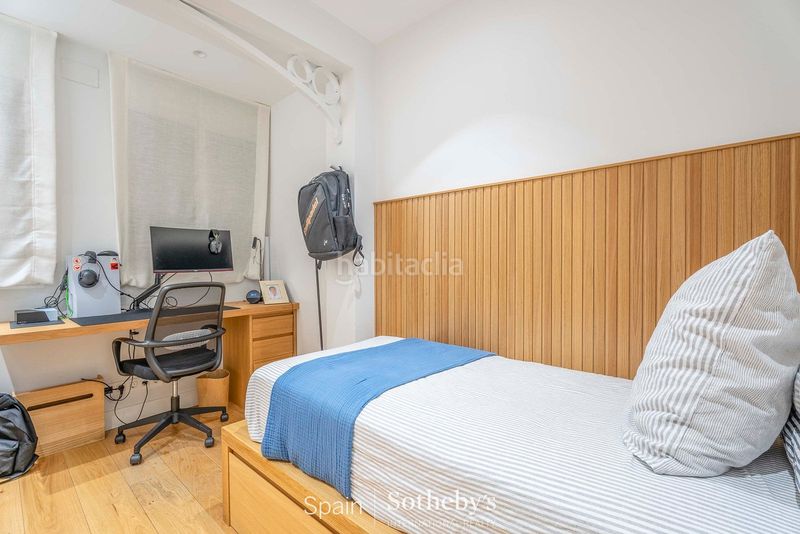 Foto 10a2117b-0e48-4f25-8de3-77db77675a72. Apartament amb calefacció aparcament a Jerónimos Madrid