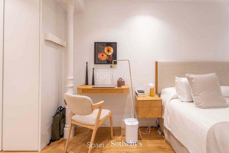 Foto 48d10f6d-de66-44c5-b762-3e697516a2fd. Apartament amb calefacció aparcament a Jerónimos Madrid
