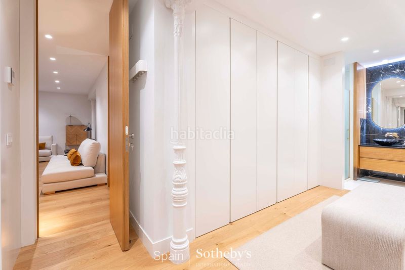 Foto 862642d7-11ed-4c08-a0ac-8f2c4f6bff73. Apartament amb calefacció aparcament a Jerónimos Madrid