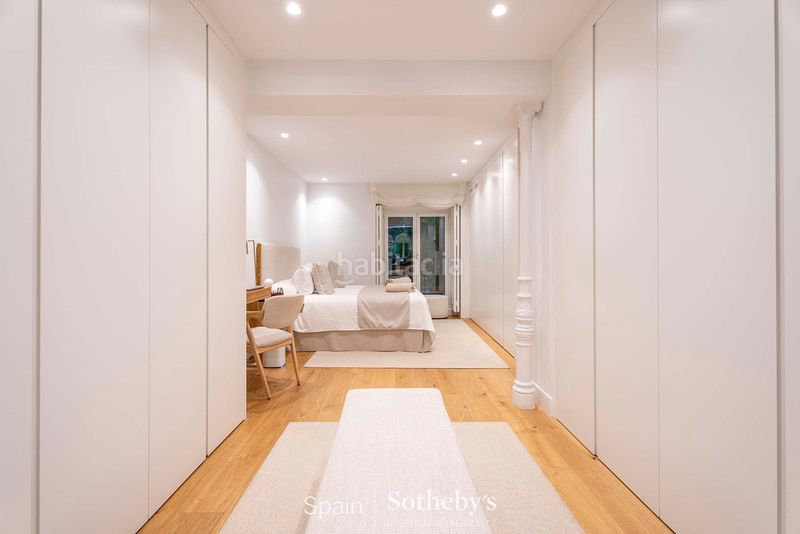 Foto 8d95d8ce-c1e9-4174-a347-54624bcef5f0. Apartament amb calefacció aparcament a Jerónimos Madrid