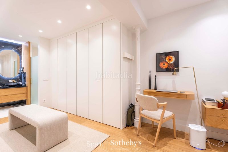 Foto b2209d23-f126-4032-bd14-43ed4a2e22bf. Apartament amb calefacció aparcament a Jerónimos Madrid
