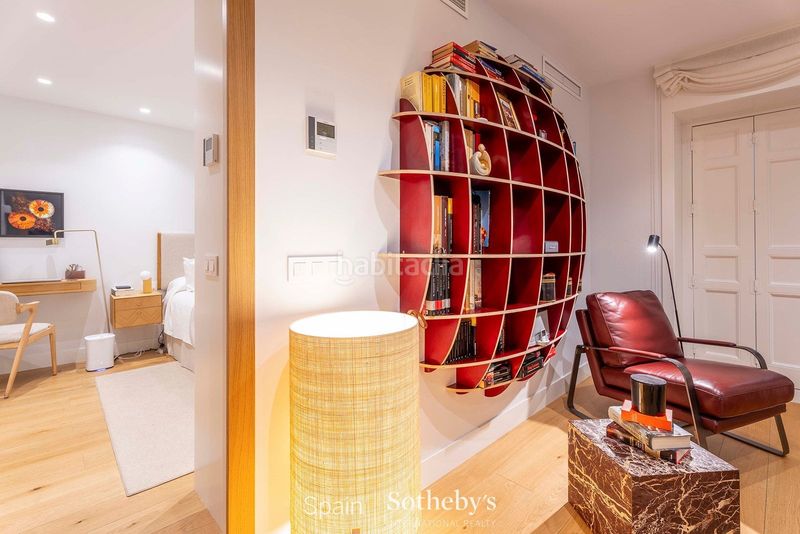 Foto c74e5da6-7c93-4d94-9b4e-08ee43db0b86. Apartament amb calefacció aparcament a Jerónimos Madrid