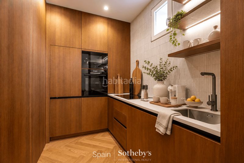 Foto 01d45730-681f-476f-8ff2-e1dc369b79c6. Apartament amb calefacció a Cortes-Huertas Madrid