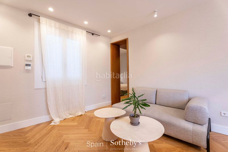 Foto 91889017-e572-4af3-bd1c-3064a32b02f4. Apartament amb calefacció a Cortes-Huertas Madrid