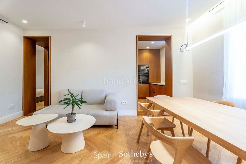 Foto a5d4c684-eb5c-431a-9f68-d7cc13d312b5. Apartament amb calefacció a Cortes-Huertas Madrid