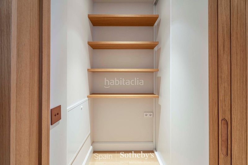Foto 09155102-dd38-4dea-ae14-3b7c9a38eced. Apartament amb calefacció a Cortes-Huertas Madrid