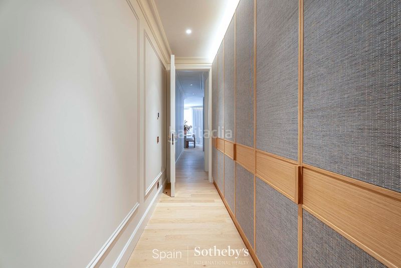 Foto dd586b61-1a49-4e85-8246-3948e2955b9f. Apartament amb calefacció a Cortes-Huertas Madrid