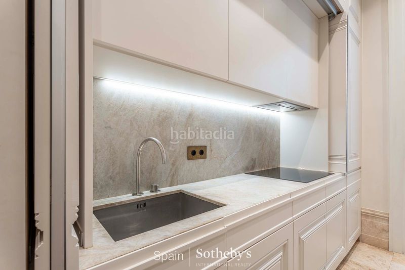 Foto 25b3cd50-f6b4-4ad1-b695-db84d1bc753f. Apartament amb calefacció a Trafalgar Madrid