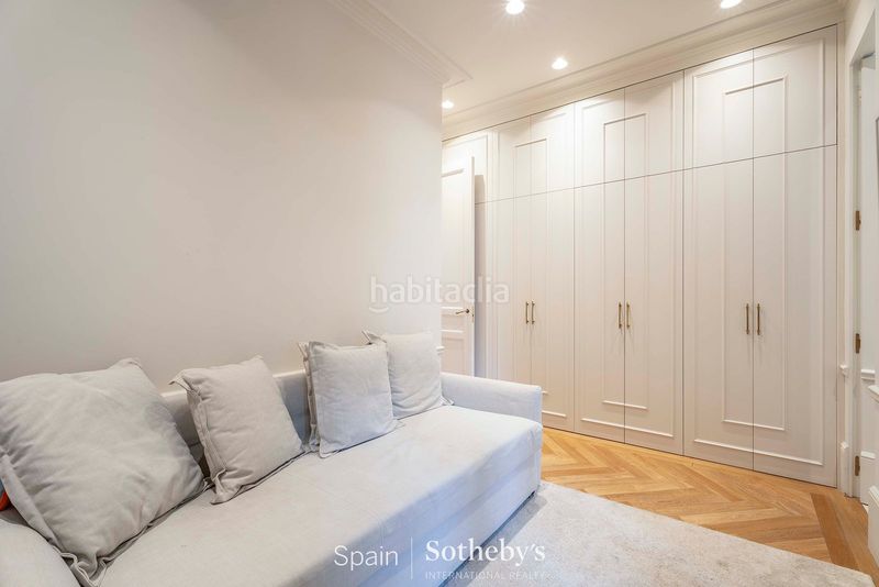 Foto a0f52d0b-bd6b-4ef4-96d5-2687a55ee086. Apartament amb calefacció a Trafalgar Madrid