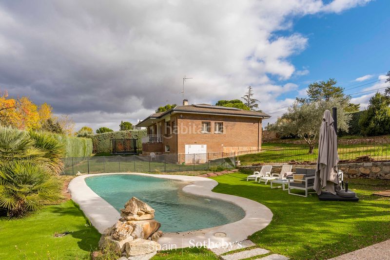 Foto 500dd812-44d4-45ec-a9f1-804546928327. Casa amb calefacció aparcament piscina a Valdelagua