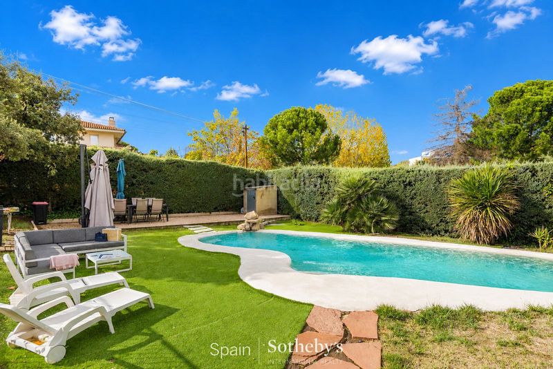 Foto 5c15c8e2-ae9c-46c6-9e9f-221298e759e7. Casa amb calefacció aparcament piscina a Valdelagua