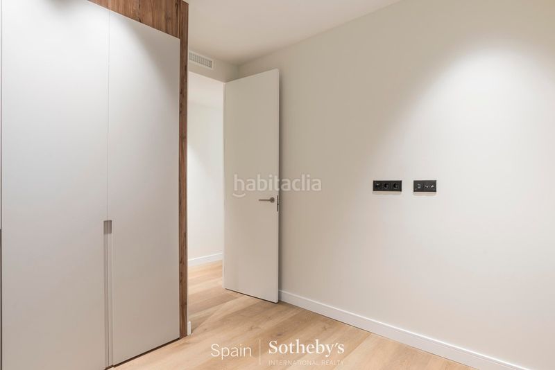 Foto 56142b98-49d4-4de1-bf99-4ac6ca47f5d9. Apartament amb calefacció a Trafalgar Madrid