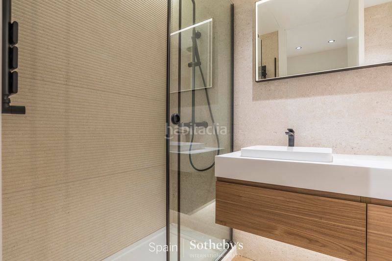 Foto efcff98b-5828-4891-b830-c4928727599d. Apartament amb calefacció a Trafalgar Madrid