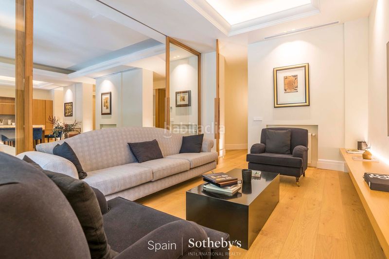 Foto 1b2166d6-8e13-4eda-abc2-7f182548415a. Apartament amb calefacció a Recoletos Madrid