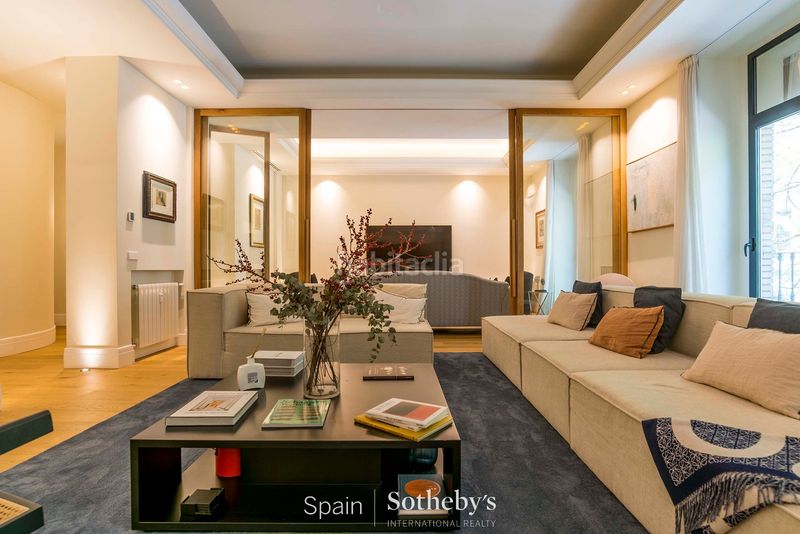 Foto 31e85cf0-4689-4273-abc0-d4f2857a0a57. Apartament amb calefacció a Recoletos Madrid