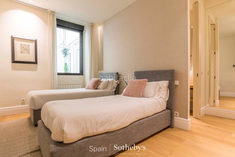 Foto 4f866a61-c2b8-4c1a-bfe5-d4598196353b. Apartament amb calefacció a Recoletos Madrid