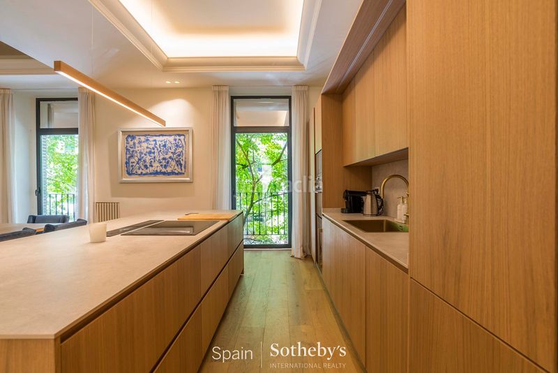 Foto d3f6c172-a55f-4e68-be3d-3e3f4c989359. Apartament amb calefacció a Recoletos Madrid
