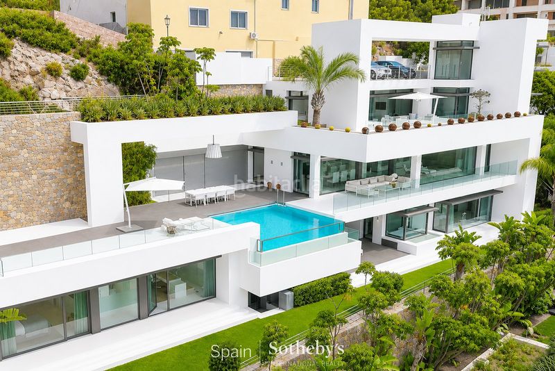 Foto 2f04d714-8fc5-4ff1-b083-269912e5c045. Casa amb aparcament piscina a Mascarat Altea