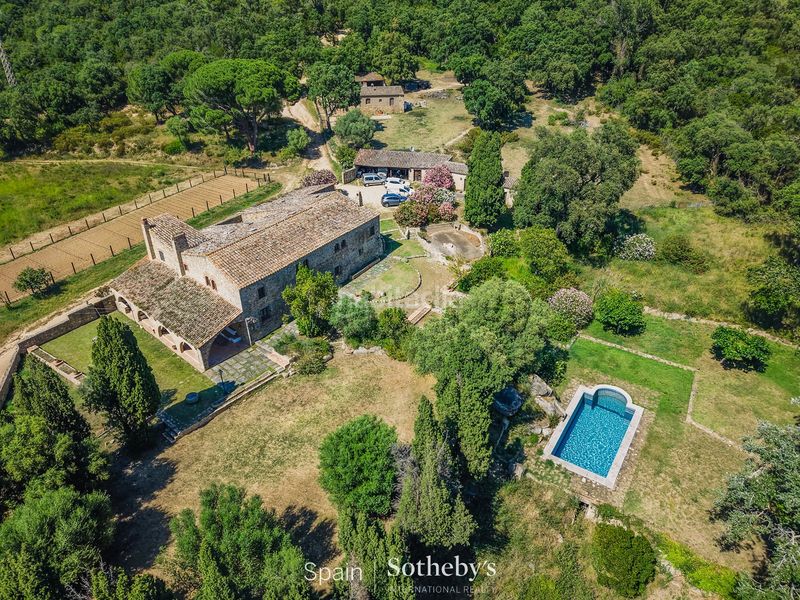 Foto e9021d05-60eb-44cf-b1a6-a0e85b2842b3. Masia amb aparcament piscina a Fenals Platja d´Aro