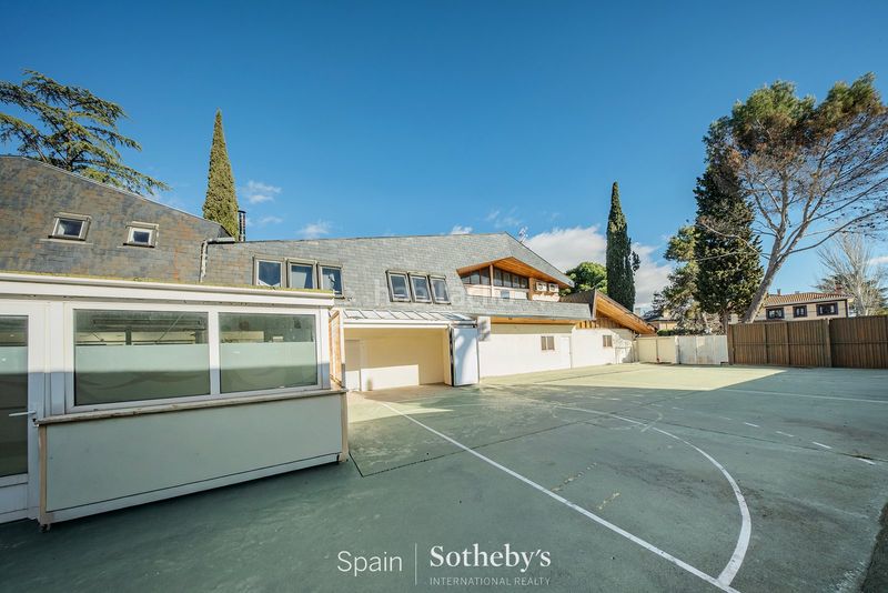 Foto 332d0d9c-b431-436c-951a-2d29e56fc50d. Casa amb aparcament a Conde Orgaz - Piovera Madrid
