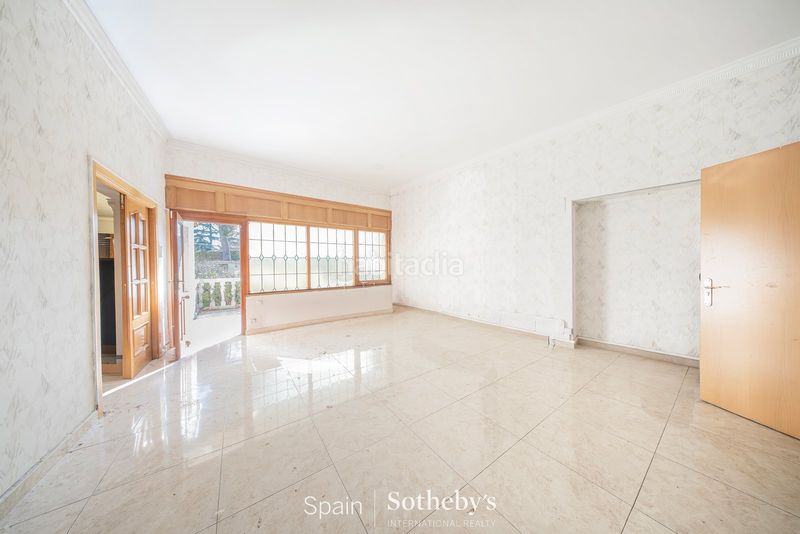Foto be9b0514-6288-4f18-bcf3-7a5a2256e8a4. Casa amb aparcament a Conde Orgaz - Piovera Madrid
